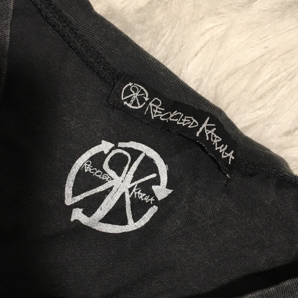 ‘Rad’ Crop Top - Picture 3 of 4